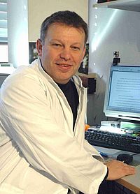 Dr. Jan Kremers